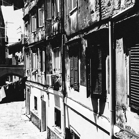 S&G Corfu Old Town Apartments - The Volto Suite Kültér fotó